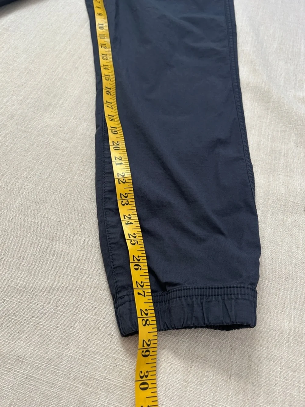 L.L. Bean Women’s Stretch Ripstop Pull On Pants Slim Joggers M Carbon Navy - Picture 8 of 11